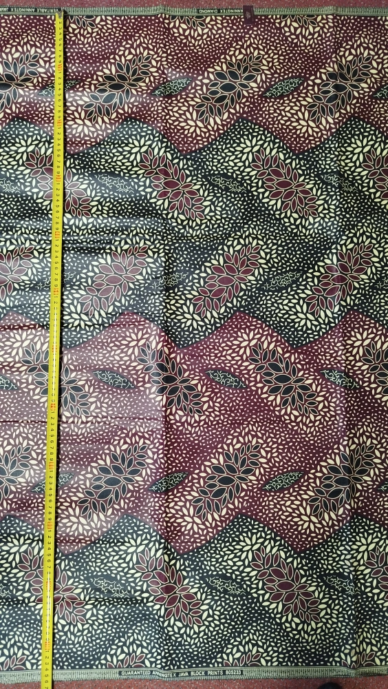 Kitenge Červené lístky (cena za kus 350x115 cm)
