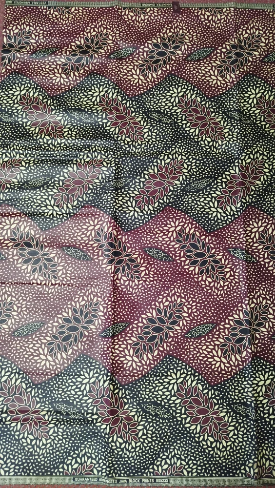 Kitenge Červené lístky (cena za kus 350x115 cm)